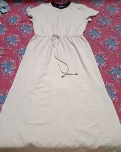 Short Sleeve Dress with side slit