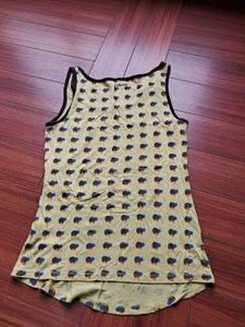 24) Patterned Sleeveless Reebok Top