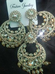Beautiful Heavy Golden Earrings and Mangtika set