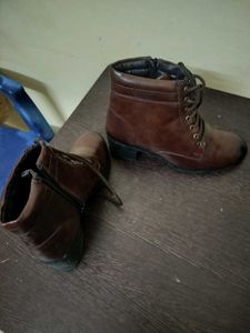 Chic Brown Lace-Up Ankle Boots