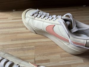 Nike Blazer Low Vintage White Pink