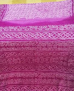 BRAND New Pink Bandhani Saree attached f