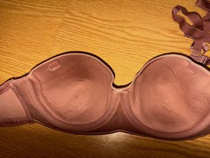 Strapless Bra with Detachable Straps