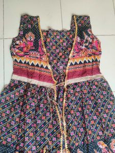 Stylish Ethnic Sleeveless Jacket Kurta Set