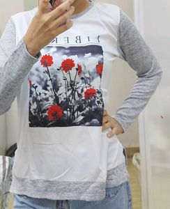 GUESS Unique Long Sleeve Top - M