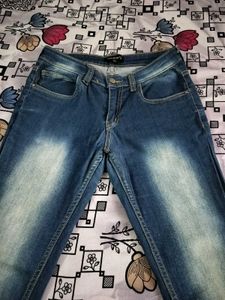 Bundel of 2 Pairs Women's jeans Branded 👖