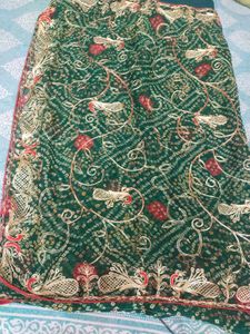 green bandhni saree