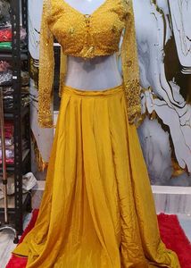 Elegant Yellow Lehenga Choli Set