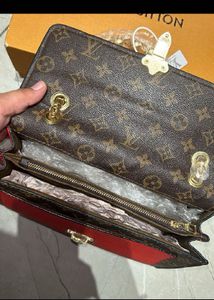 Louis Vuiton Bag (first Copy )