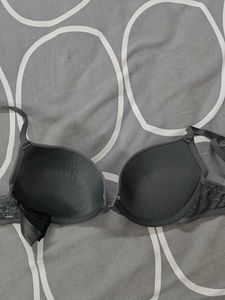 H&amp;M Grey lace bra - 32C