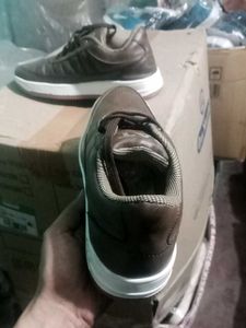 NEW NO USED CASUAL SHOES FOR MAN.