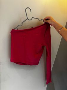 NA-KD One-Shoulder Long Sleeve Top