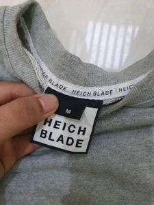 Gray Anime Graphic Sweatshirt