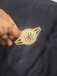 Exquisite Gold polish Bangle with Stone