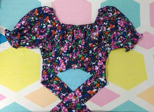 Floral Print Puff Sleeve Tie Up Crop Top