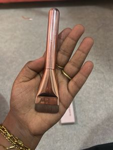 Milagro Glass Skin Foundation Brush