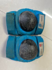 Oxelo Blue Wrist Elbow Knee Guards