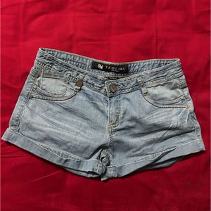 Light Wash Denim Hotpants