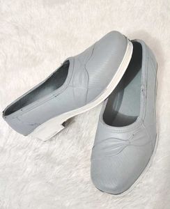 🎀 Cute Gray Slip-On Flats 🩶