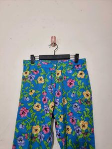 Floral Print Cropped Pants