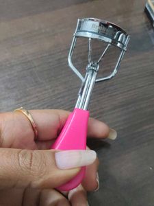 Eyelash Curler