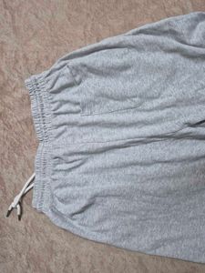 grey baggy sweatpants ִֶָ. ..𓂃 ࣪ ִֶָ་༘࿐