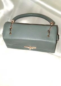 hand or sholder bag