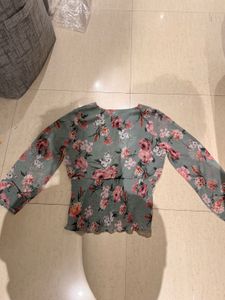 Floral Print Long Sleeve Top