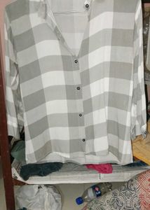 Classic Plaid Button-Up Shirt