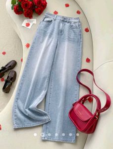 Light Wash Wide Leg Jeans