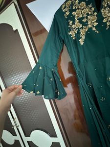 Elegant Green Embroidered Kurta Set