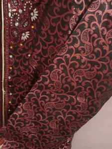 like new sherwani ...(full set) maroon colour🔥 GRAB BEFORE GONE 🔥