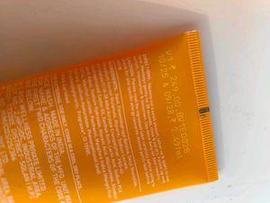 New Dot &amp; Key Mango Detan Sunscreen &amp; Face Wash