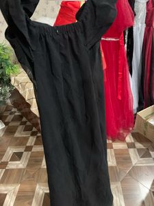 Elegant Black Off-Shoulder Ruffle Dress🦋🎀