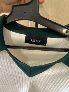 White crop top New
