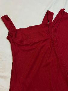 Elegant Red Ribbed Midi Dress