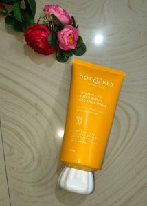 Dot & Key Vitamin C+E Gel Face Wash