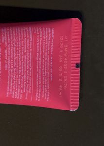 DOT &amp; KEY Strawberry Bright Face Wash