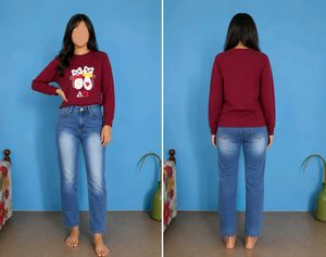Maroon Crew Neck t-shirt with cute graphic +jeans