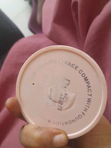 Compact With Foundation All In One Product