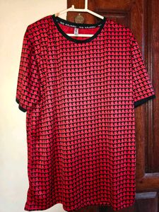 Men's Red and Black T-Shirt