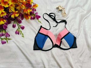 🇳🇿💫🎀 Hunkmoller Colorblock Bikini Top