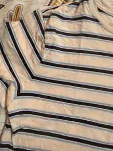 h&amp;m women stripted tshirt