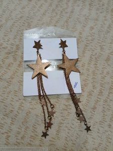 4 pair of Sparkling Star Dangle Earrings✨❤️