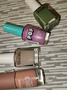 Bundle of 4 Nail Polishes