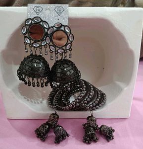 EARRINGS &amp; BANGLES SET