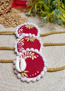 Handmade Rakhi with Cowrie Shell(4pcs)
