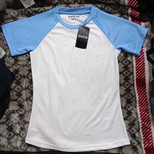 S size Stylish White &amp; Blue Raglan Tee