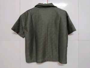 Stylish Green Textured Button-Up Top