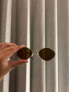 Vintage-Style Gold Geometric Hexagon Sunglasses